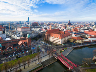 Fototapeta na wymiar Aerial: Cityscape of Wroclaw in spring time
