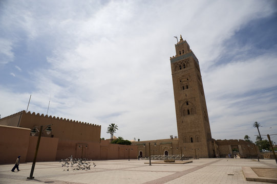 Minareto della moschea di Koutoubia situato al quarto di Medina di Marrakesh, Marocco