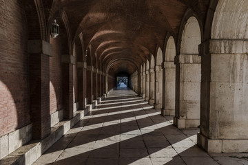 Fototapeta na wymiar Detail of arches of the Royal Palace of Aranjuez