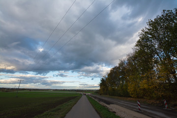 Fahrradweg bei Pobenhausen in Bayern