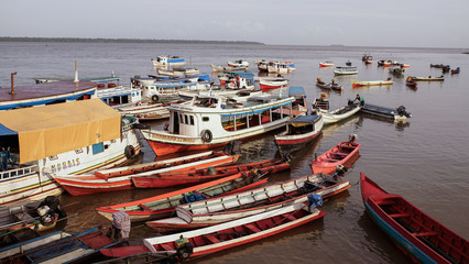 Fototapeta na wymiar Many people in Amazon river