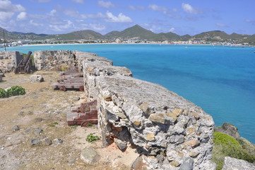 Fototapeta na wymiar Canons in Fort Amsterdam in St. Maarten