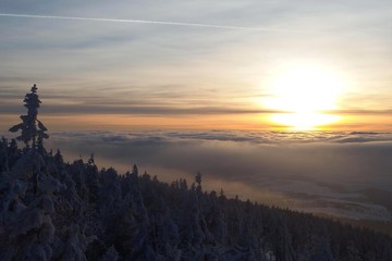 Zachód słońca zimą na Małym Śnieżniku, Polska