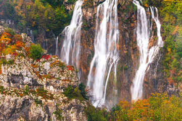 Fototapety  Wodospady, Park Narodowy Plitwickie, Chorwacja