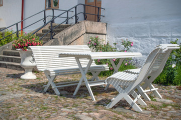 A place for rest and recovery inside the castle yard in the protection of the wind
