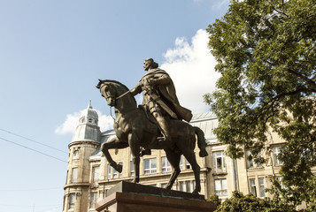 Fototapeta na wymiar King Danila Galitsky monument. Lviv historical architecture, Ukraine.