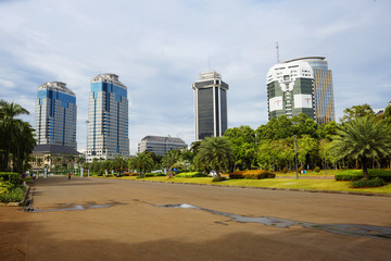 Fototapeta na wymiar Индонезия. Джакарта. Архитектура города вокруг Национального монумента