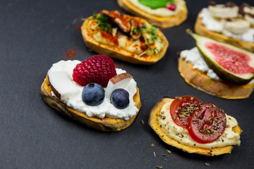 Süße und herzhafte Süßkartoffeltoasts
