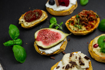 Süße und herzhafte Süßkartoffeltoasts
