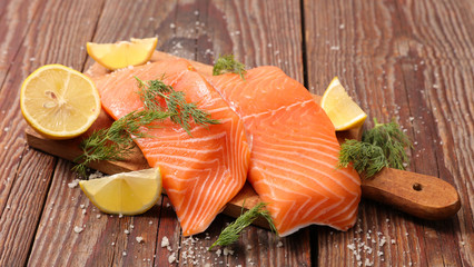 raw salmon and lemon