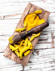 turmeric,mortar and pestle