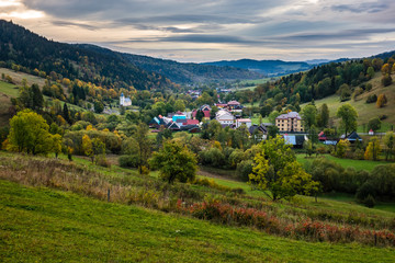 Fototapeta na wymiar Osturnia village at autumn in Tatra mountains, Slovakia