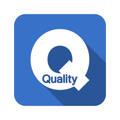 Logotipo Quality espacio negativo en Q con sombra en cuadrado azul - obrazy, fototapety, plakaty