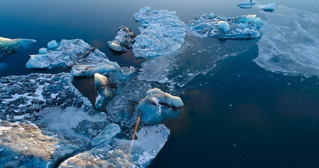 banquise et iceberg © Fly_and_Dive