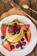 Pancakes with berries 