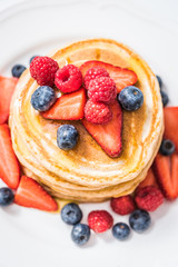 Pancakes with berries 