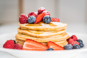 Pancakes with berries 