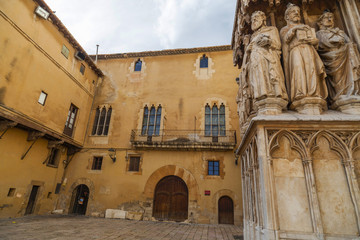 Fototapeta na wymiar Historic center city,palace,palau cambreria and statues cathedral,Tarragona,Spain.