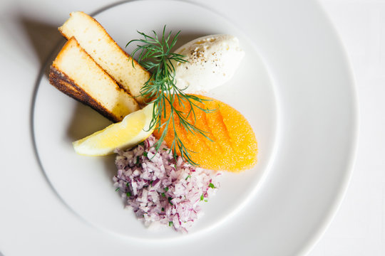 Whitefish roe with trimmings