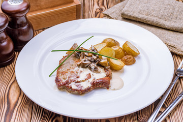 Pork in a creamy sauce