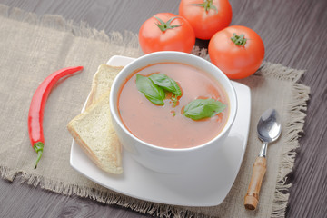 Vegetarian Tomato Soup,tomato diet soup,traditional Polish soup made from tomatoes,cream soup tomato