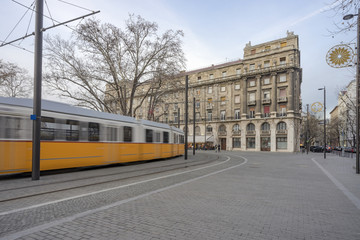 Fototapeta na wymiar Tram passing through the streets of Budapest