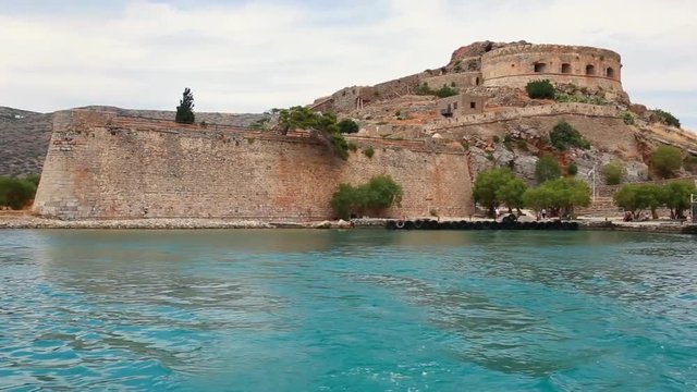 crete historic island spinalonga sea