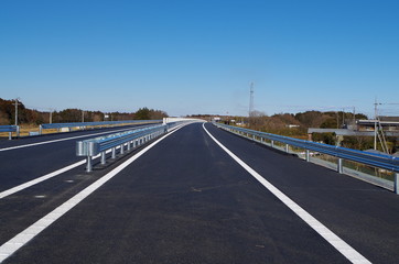 開通前の高速道路