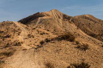 Umgebung beim Fort Bravo - Andalusien - Weg auf den Bergkamm 