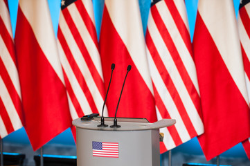 mównica flagi Polski USA