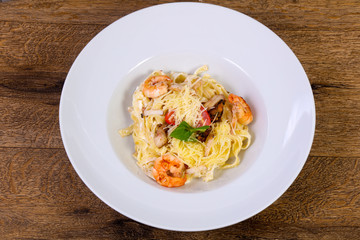 Seafood pasta with prawn