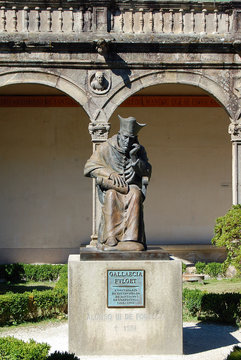 Statue of Alonso III Fonseca, archbishop of Santiago from 1507 to 1523 - Santiago de Compostela, Galicia, Spain