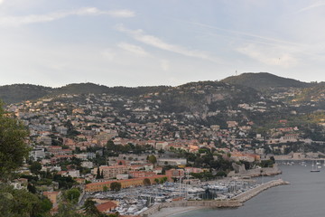 Obraz premium Beaulieu-sur-Mer ボーリュシュルメールの夕景