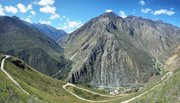 Dirt road to Carania village, Peru