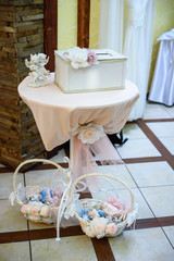 wedding decoration white basket with bouquets