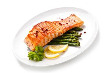 Grilled salmon and asparagus 