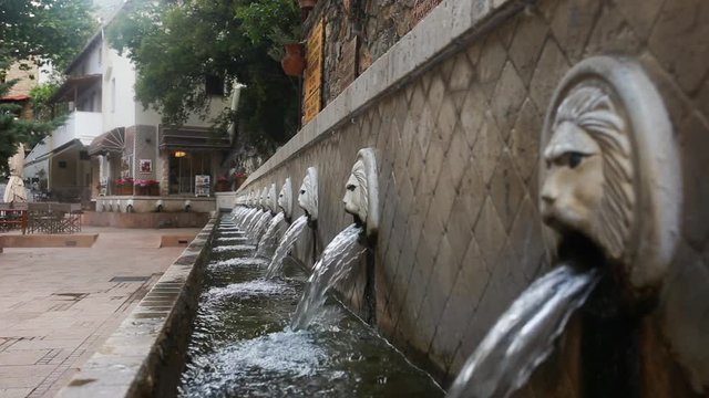 lion fountain greek statue waterfall