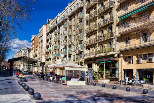 Barcelona, Avinguda de Gaudi