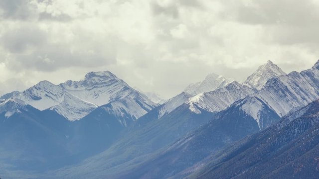 4K Timelapse Sequence of Banff, Canada - The Moutains in Banff
