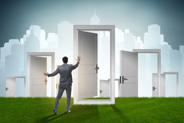 Fototapeta premium Businessman facing many business opportunities