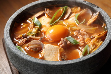 スンドゥブ・チゲ　Sundubu Jjigae