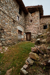 Fototapeta na wymiar Zaldierna stone village in La Rioja province, Spain