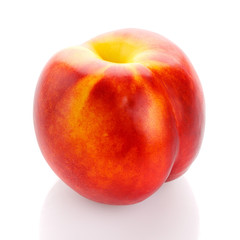 Fototapeta na wymiar Fresh organic peach isolated on white background