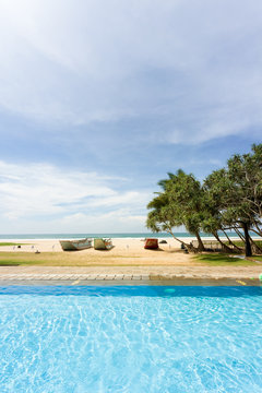 Ahungalla, Sri Lanka - A perfect surrounding for a day at the pool
