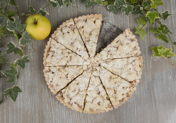 Sweet and crispy homemade apple pie
