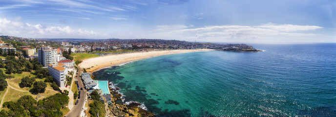 D Bondi Beach Pool 2 Head pan