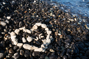 Pebble Stone word love sort on different color