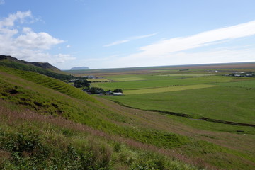 Fototapeta na wymiar アイスランド、スコゥガフォス脇の高台からの景色