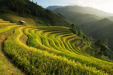 Fotobehang Mu Cang Chai Prachtig landschap rijstvelden op terrassen van Mu Cang Chai