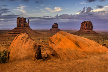 MONUMENT VALLEY AND BOULDERS WIDER VIEW